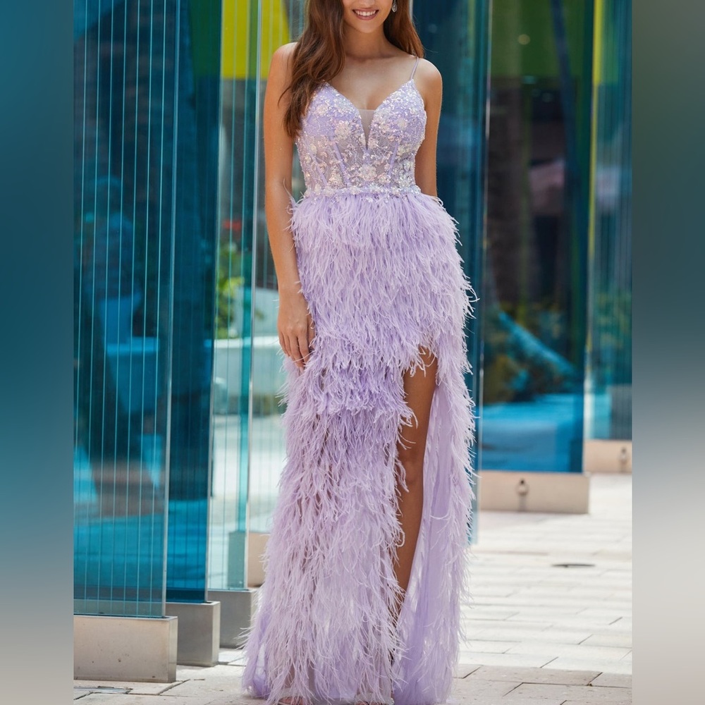 AMARRA  prom dress, lavander NEW